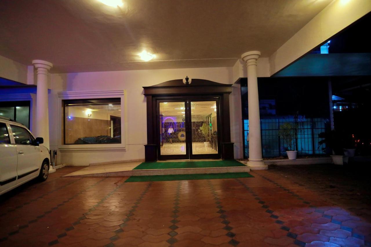 Hotel Edassery Mansion Kochi Екстериор снимка
