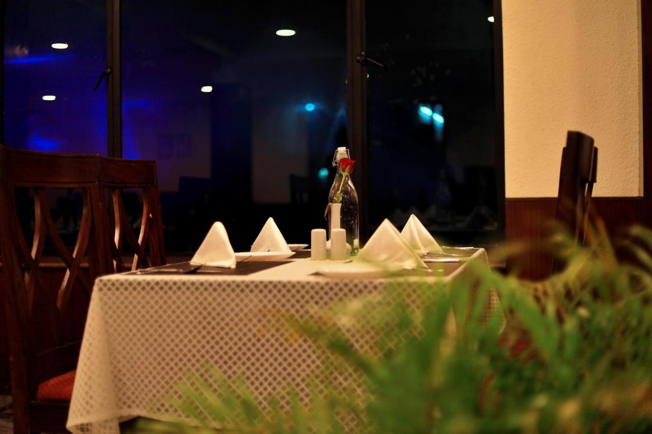 Hotel Edassery Mansion Kochi Екстериор снимка
